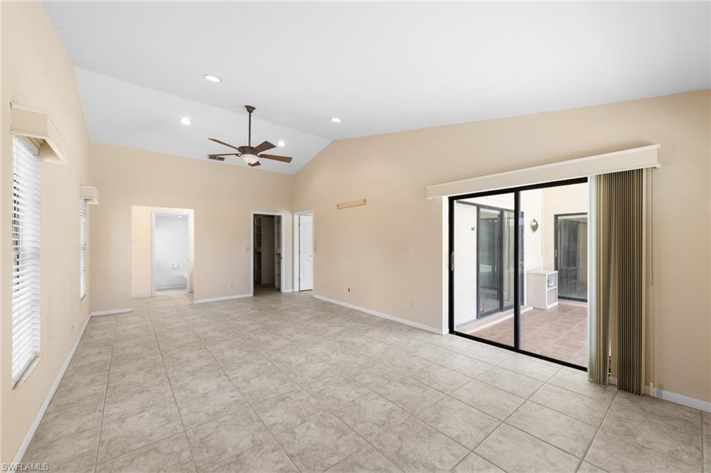 9366 Pineapple RD