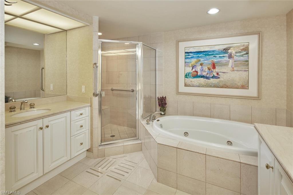 3991 Gulf Shore BLVD N # 904