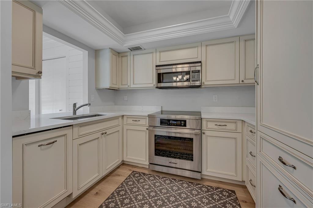 1222 Gordon DR unit 3