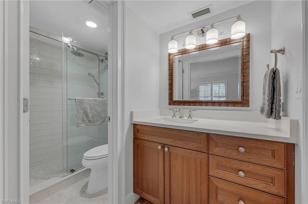 1222 Gordon DR unit 3