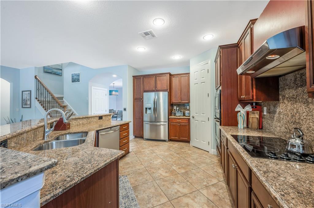 7839 Martino CIR