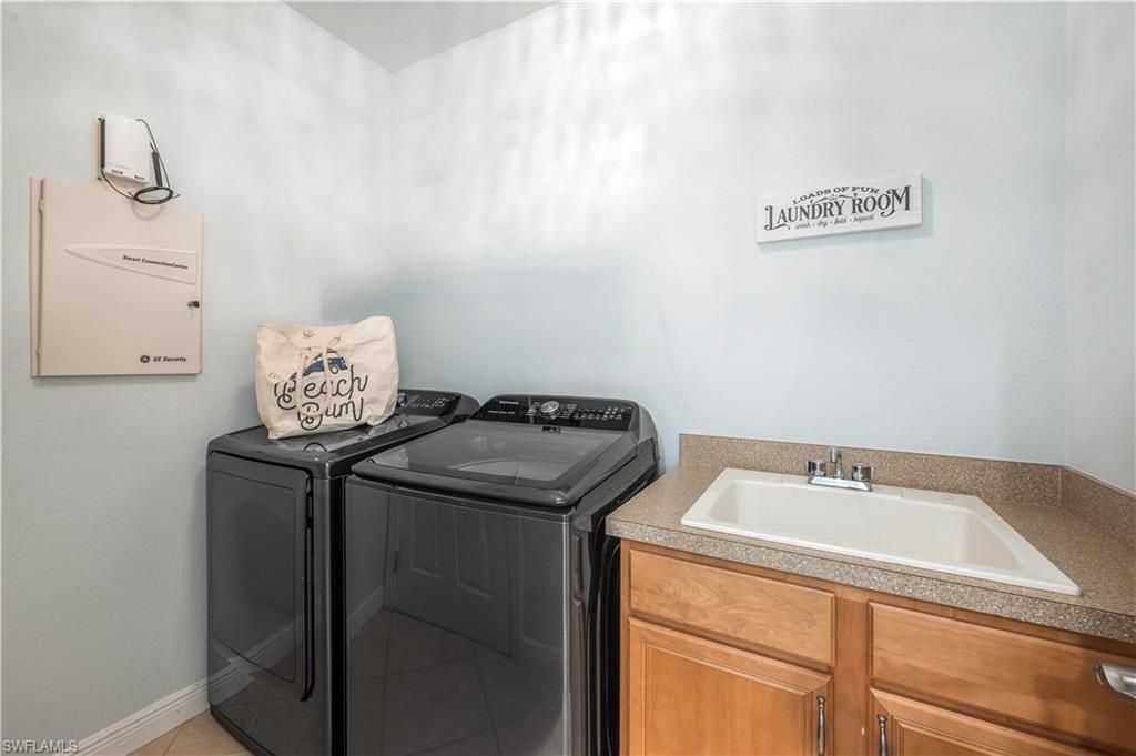 7839 Martino CIR