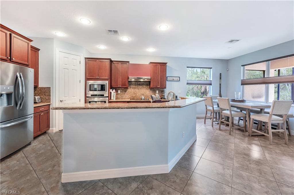 7839 Martino CIR