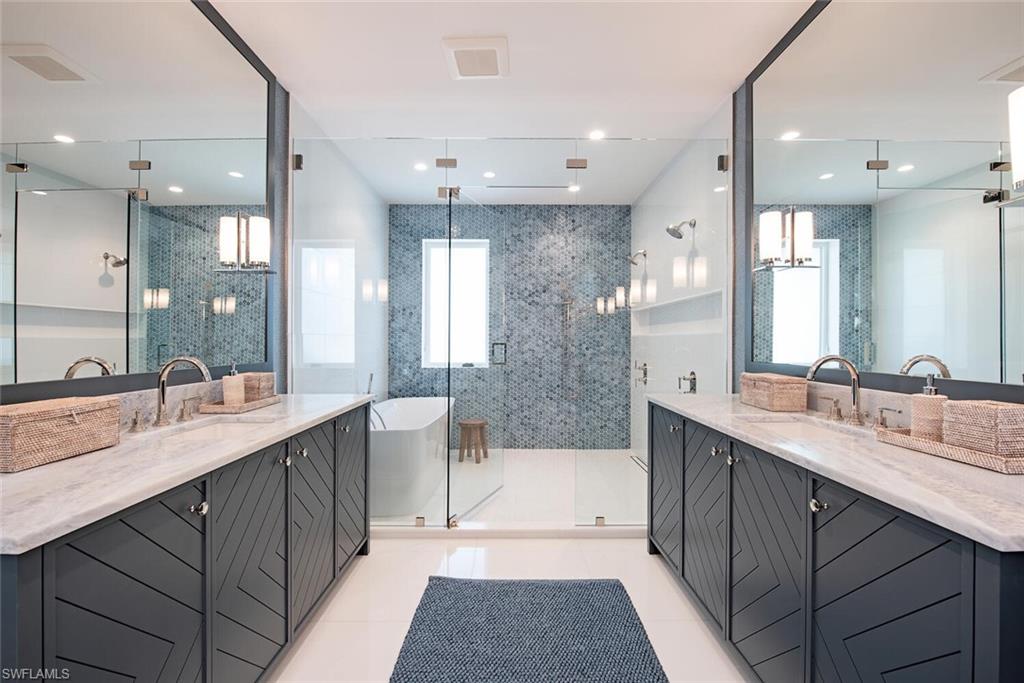 3163 Gin LN