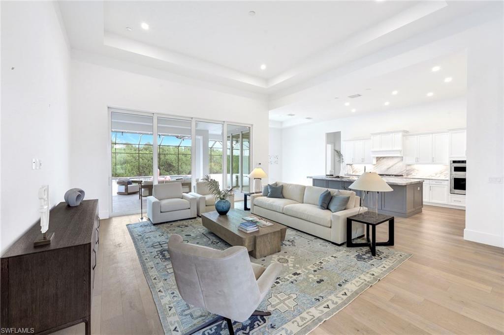 8817 Paradera CT