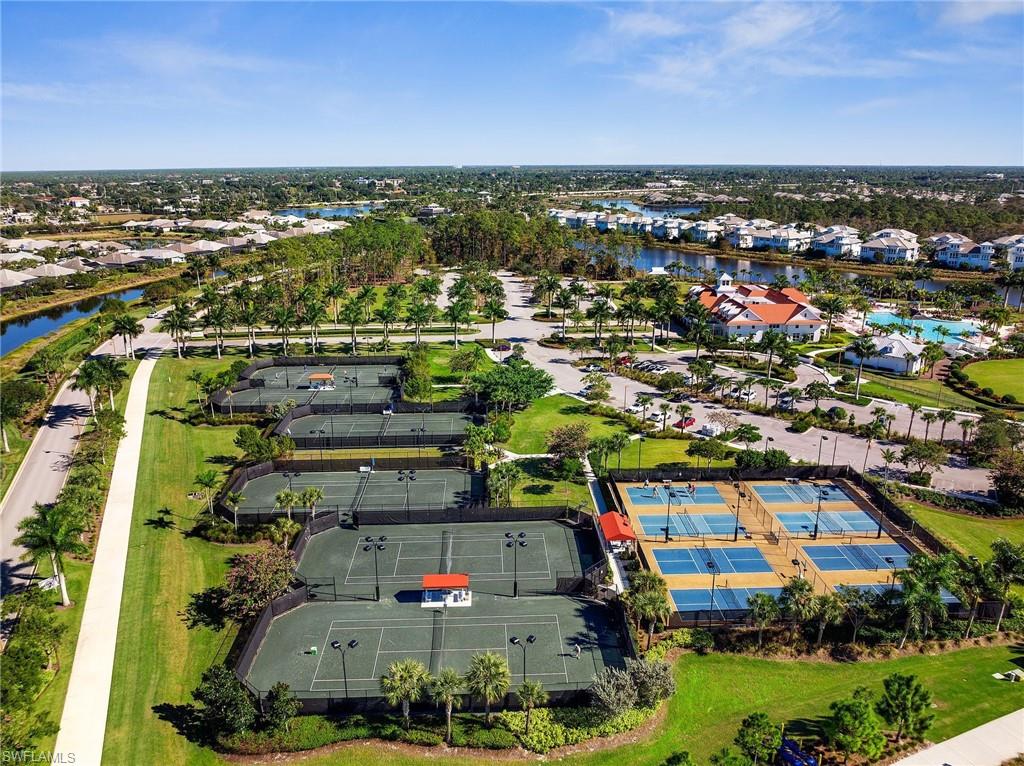 8817 Paradera CT