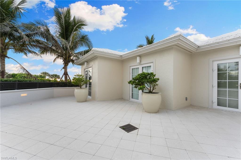 8473 Bay Colony DR 701