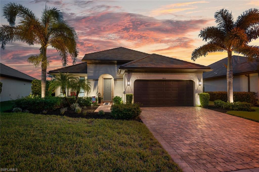 7457 Winding Cypress DR