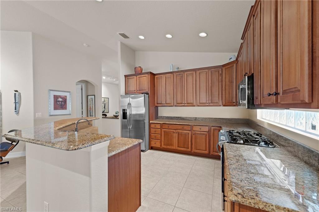 9044 Astonia WAY