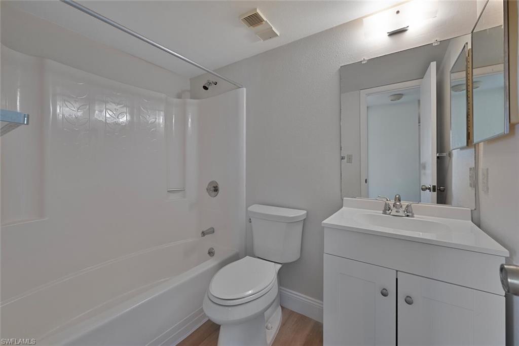 4238 27th CT SW # 101