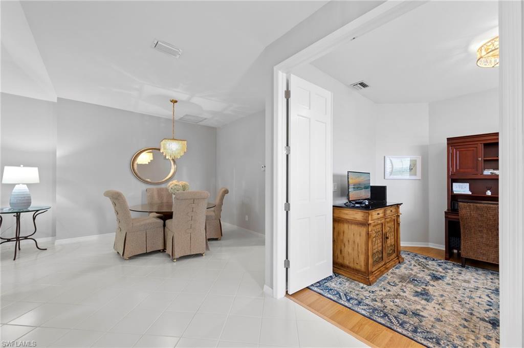 8501 Fairway Bend DR