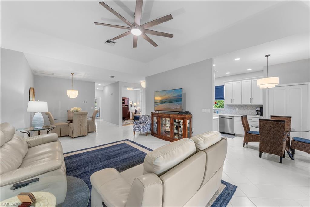 8501 Fairway Bend DR