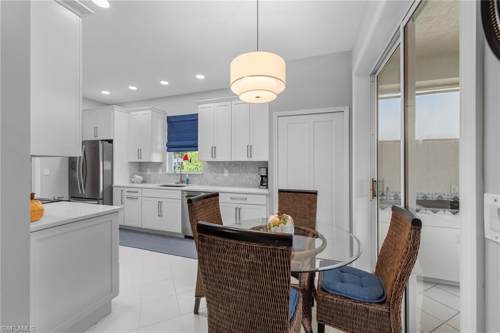 8501 Fairway Bend DR