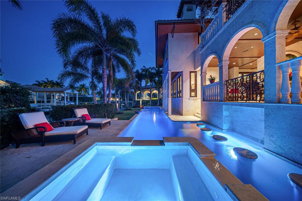 2233 Forrest LN