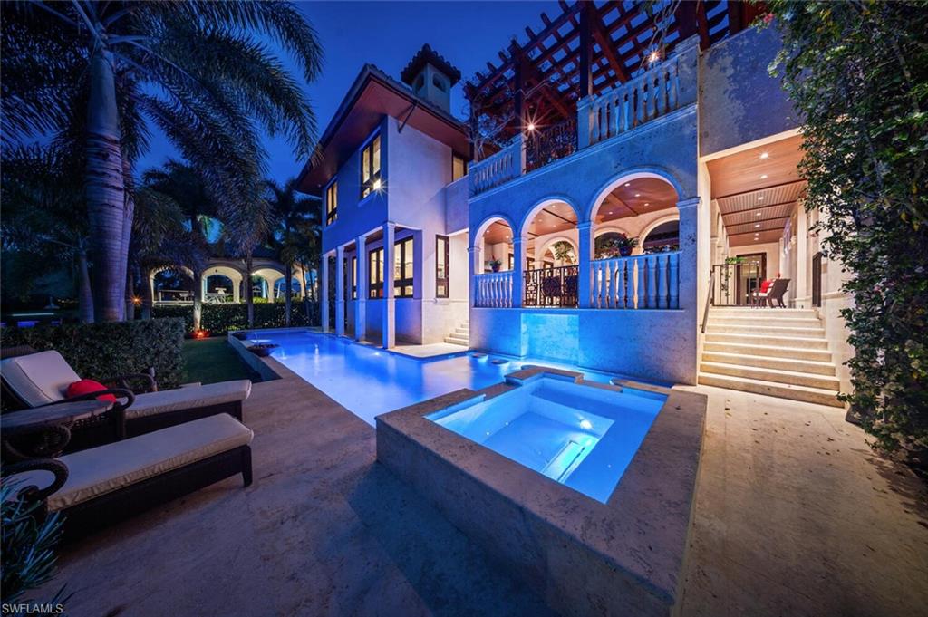 2233 Forrest LN
