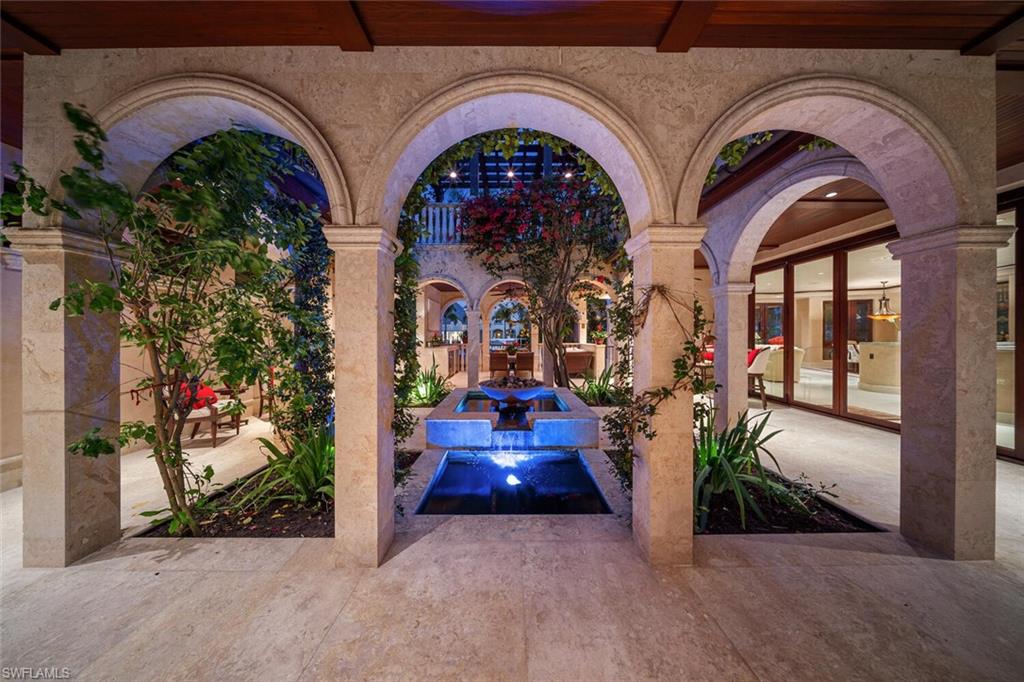 2233 Forrest LN