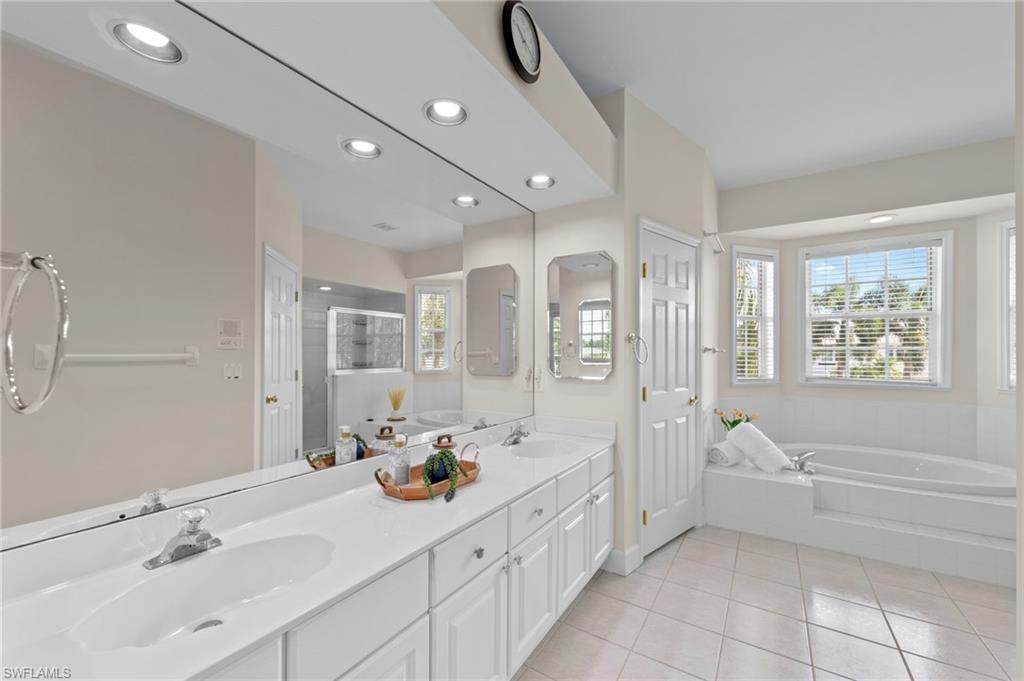 6185 Cocos DR, FORT MYERS