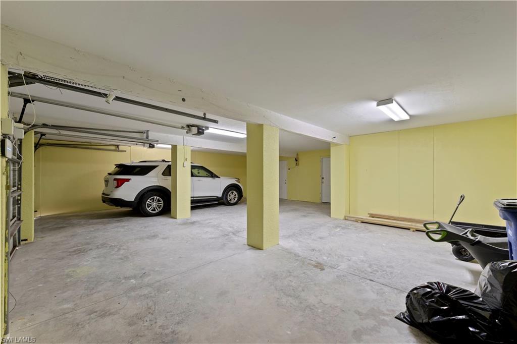 6185 Cocos DR, FORT MYERS