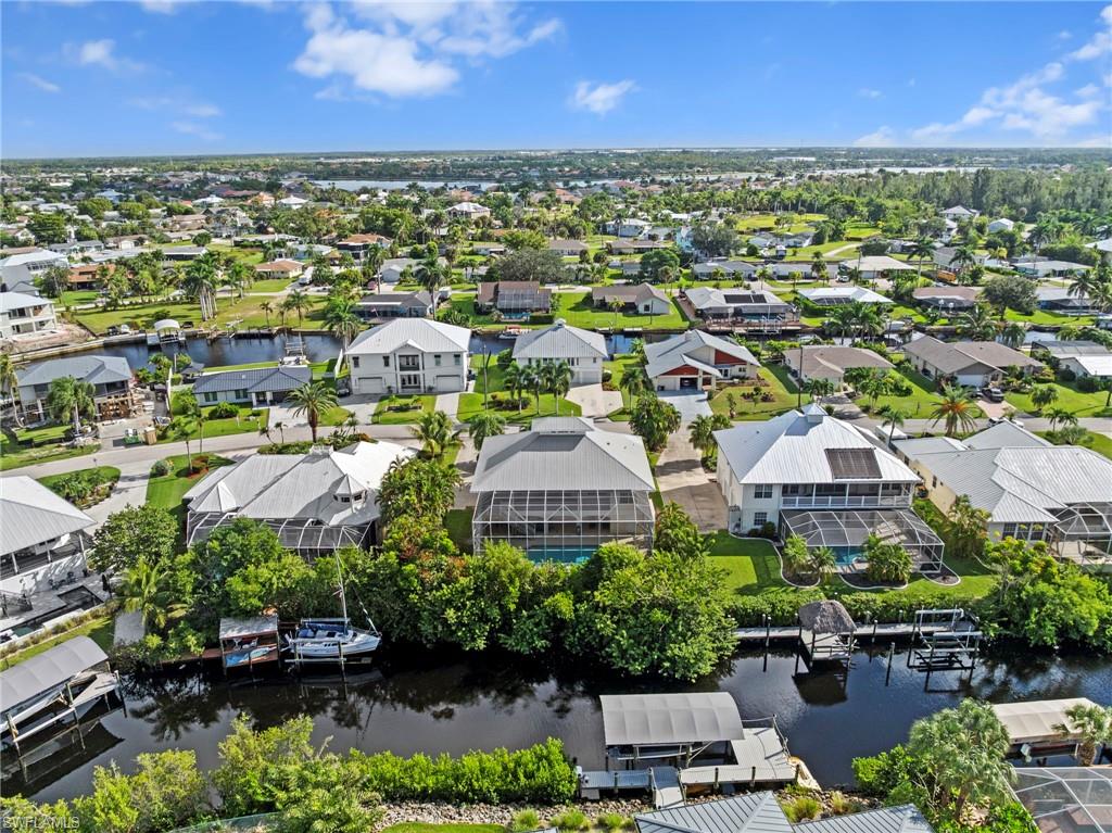 6185 Cocos DR, FORT MYERS