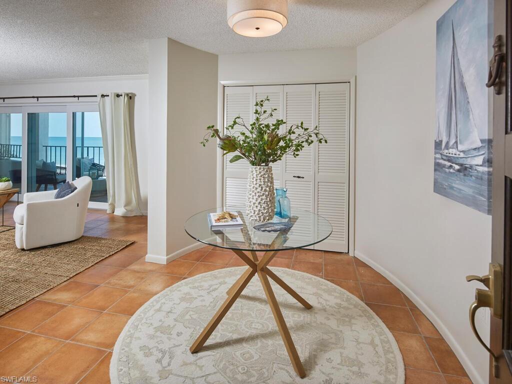 3951 Gulf Shore BLVD N # 201, NAPLES Unit: 201