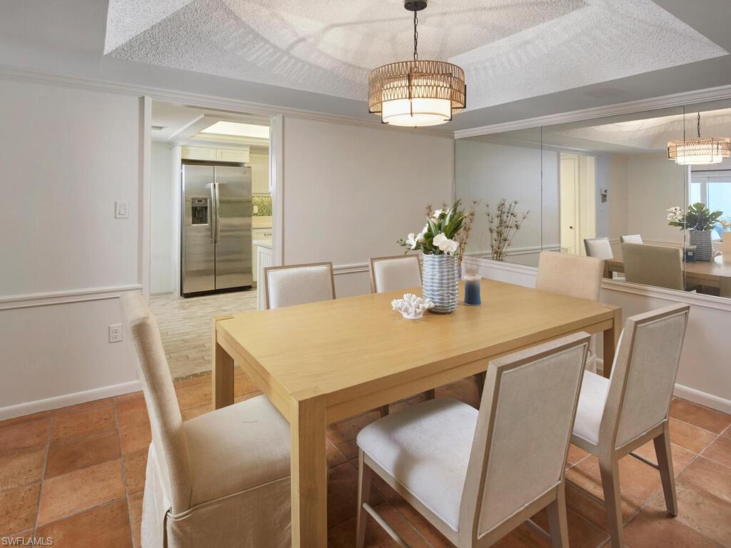 3951 Gulf Shore BLVD N # 201, NAPLES Unit: 201