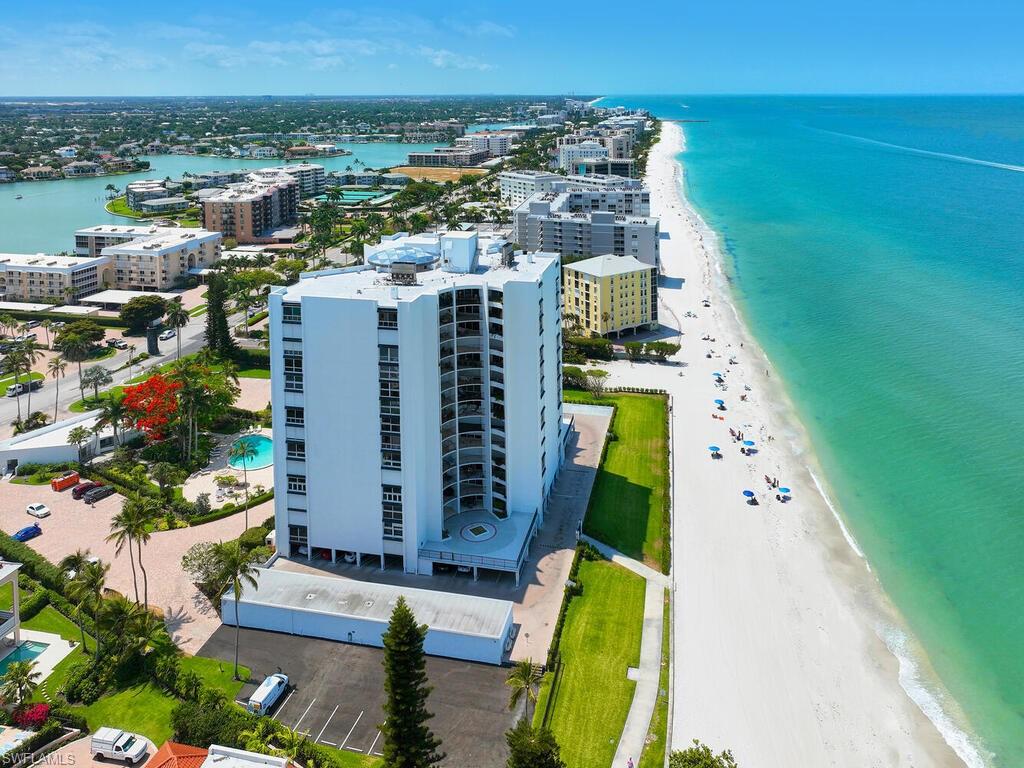 3951 Gulf Shore BLVD N # 201, NAPLES Unit: 201