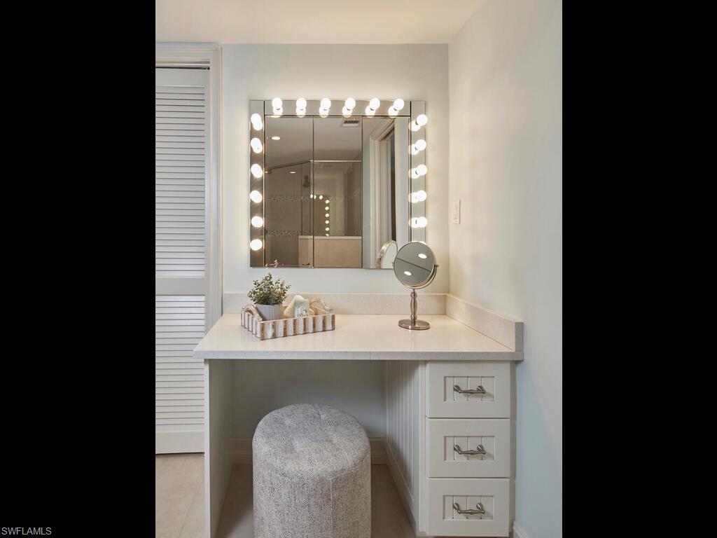 3951 Gulf Shore BLVD N # 201, NAPLES Unit: 201