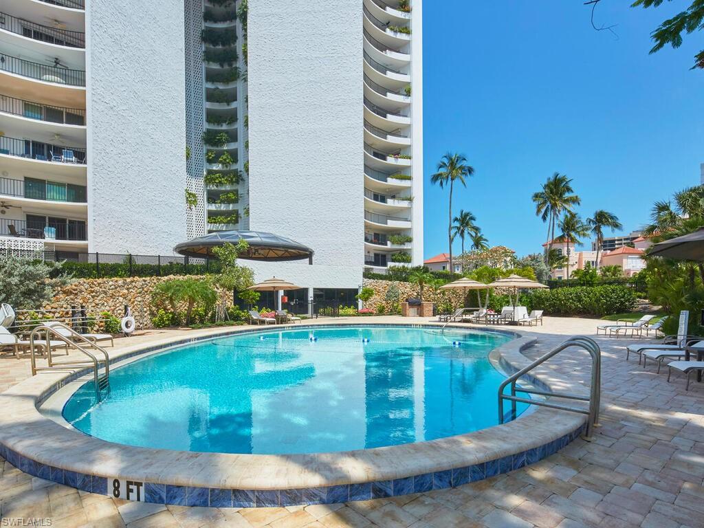 3951 Gulf Shore BLVD N # 201, NAPLES Unit: 201