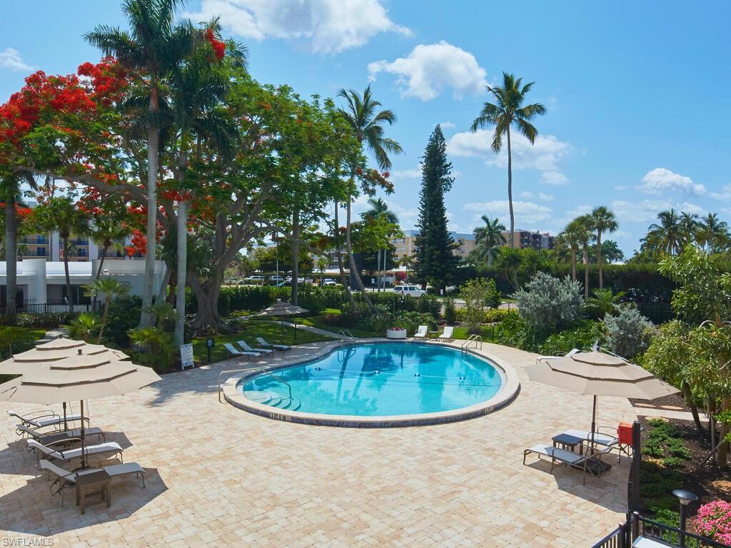 3951 Gulf Shore BLVD N # 201, NAPLES Unit: 201