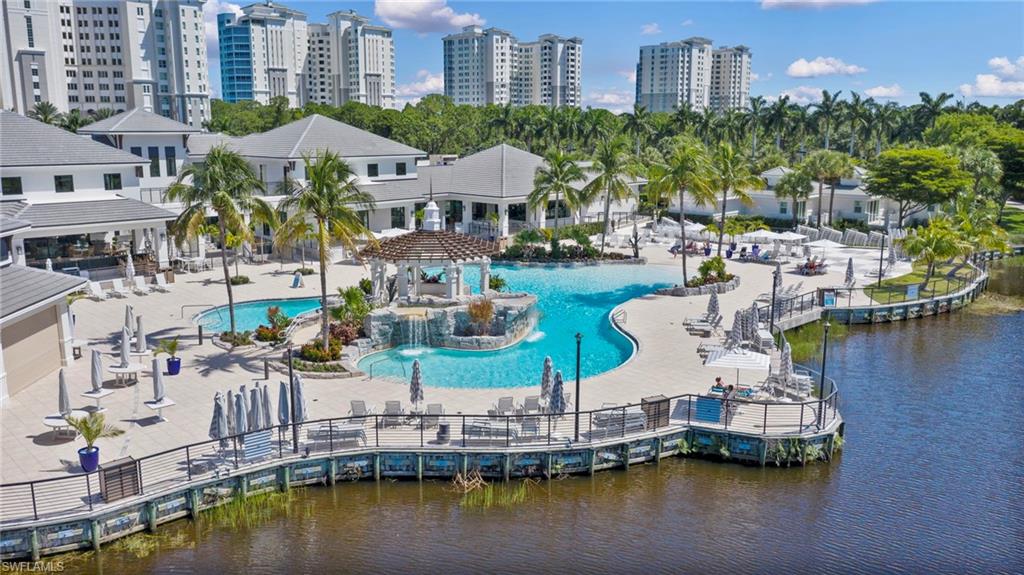 285 GRANDE WAY # 404