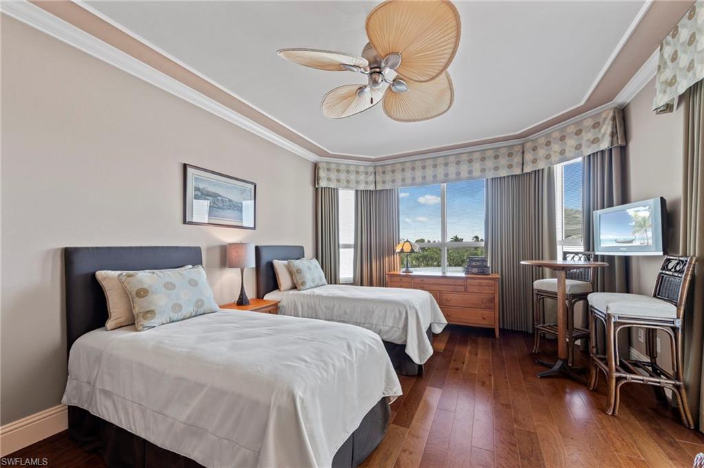 285 GRANDE WAY # 404