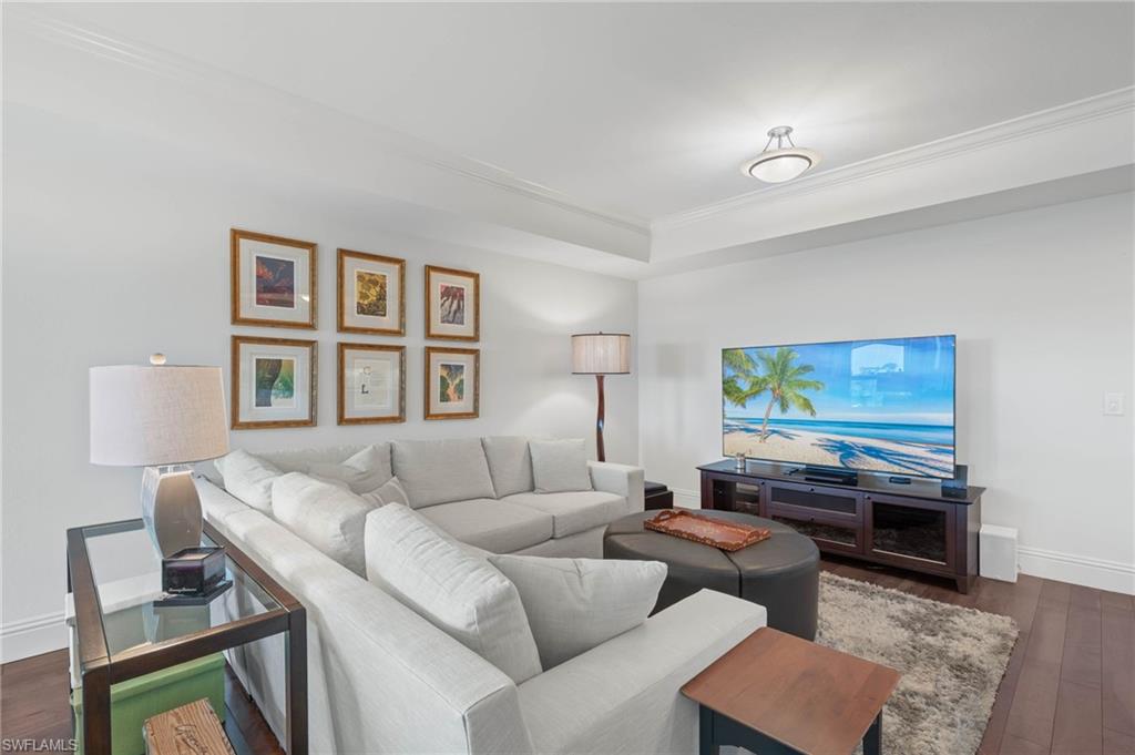 285 GRANDE WAY # 404