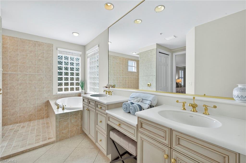 2850 TIBURON BLVD E # 101