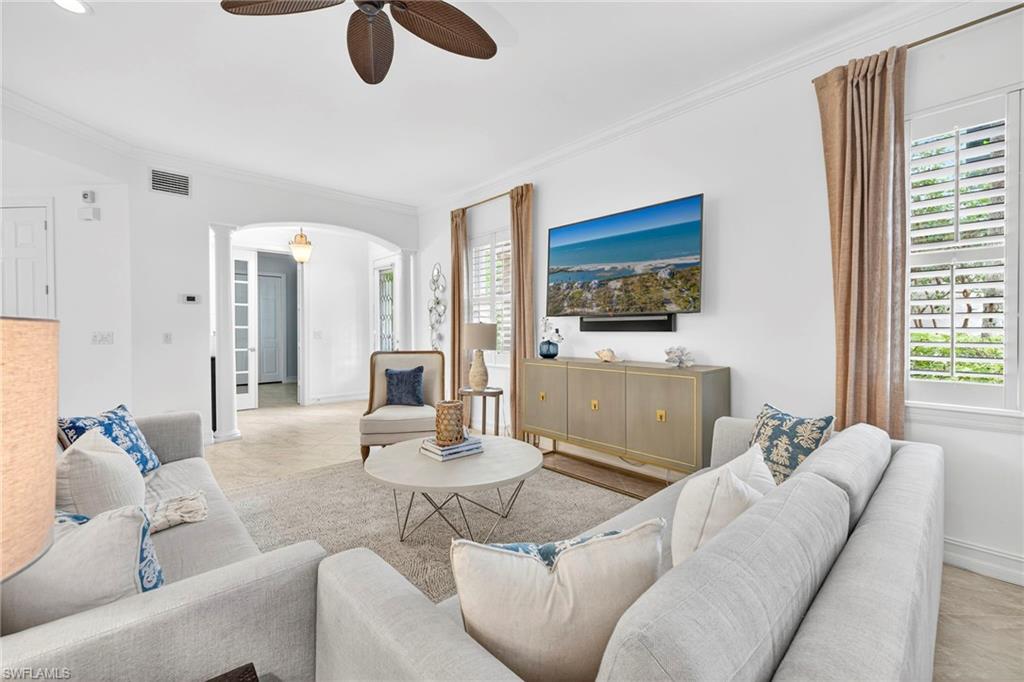 2850 TIBURON BLVD E # 101