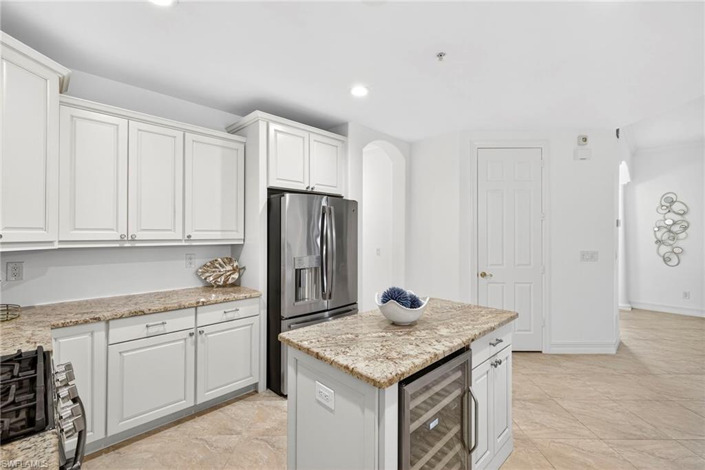 2850 TIBURON BLVD E # 101