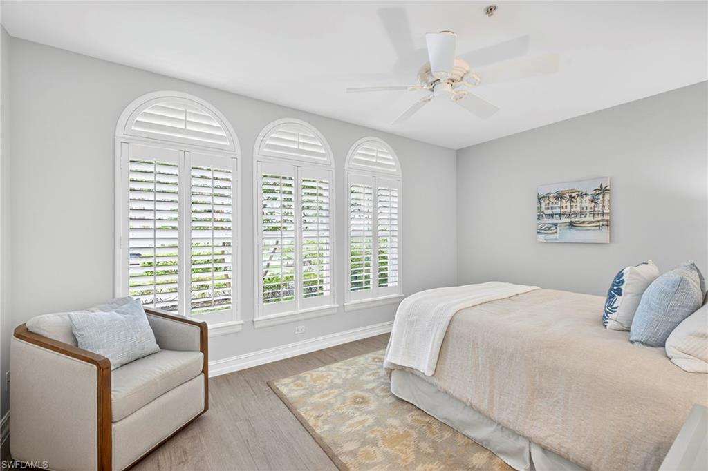 2850 TIBURON BLVD E # 101