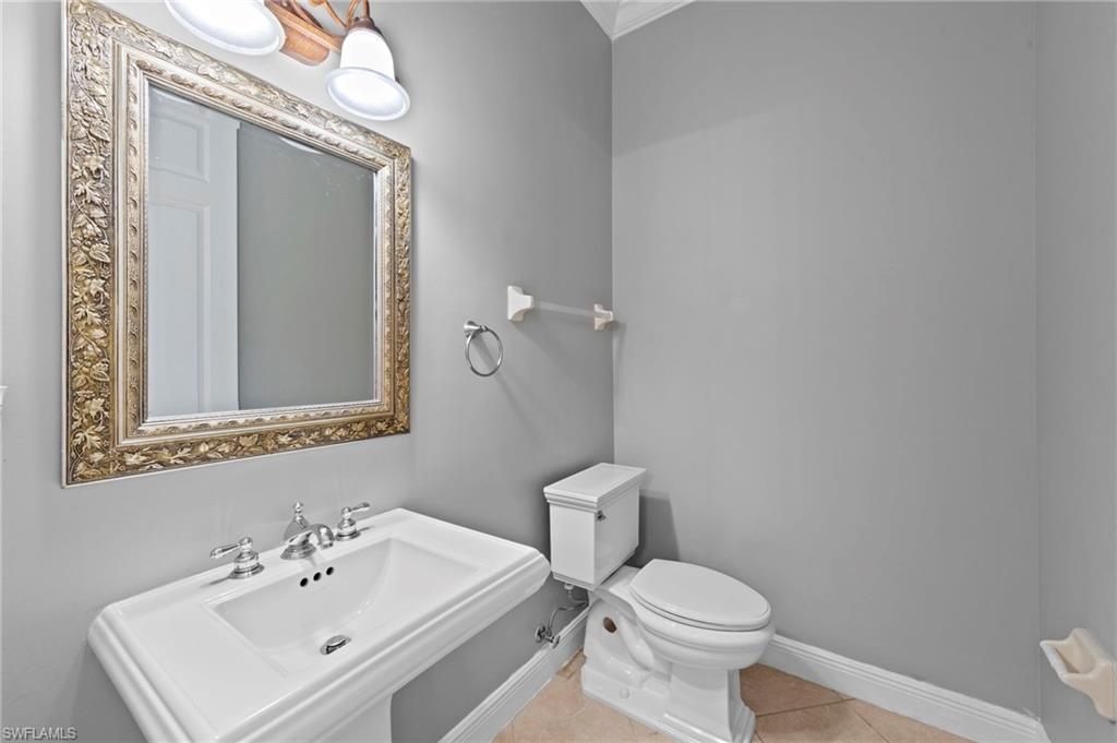 19464 La Serena DR, ESTERO