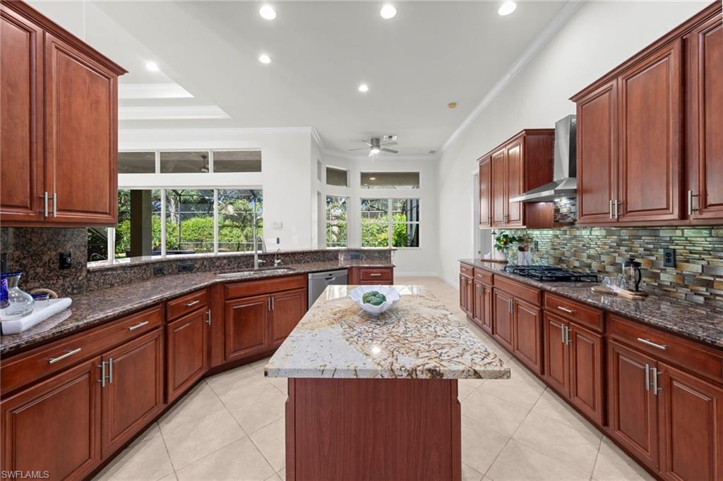 19464 La Serena DR, ESTERO