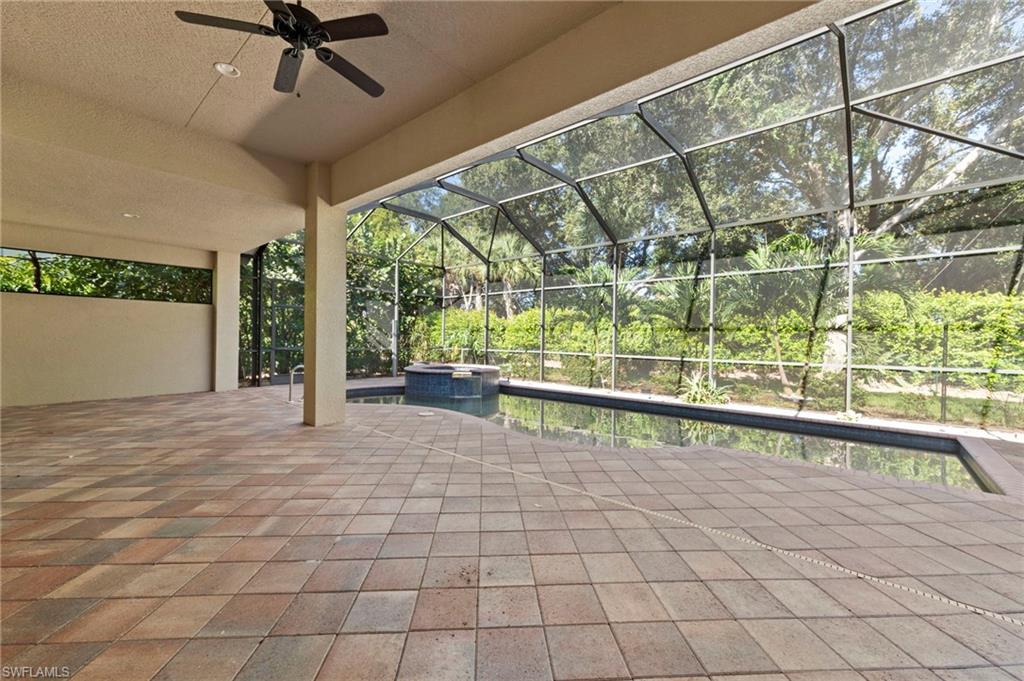 19464 La Serena DR, ESTERO