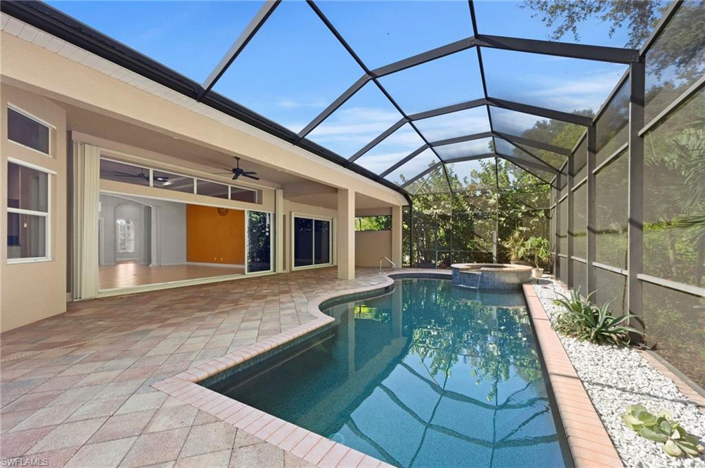 19464 La Serena DR, ESTERO