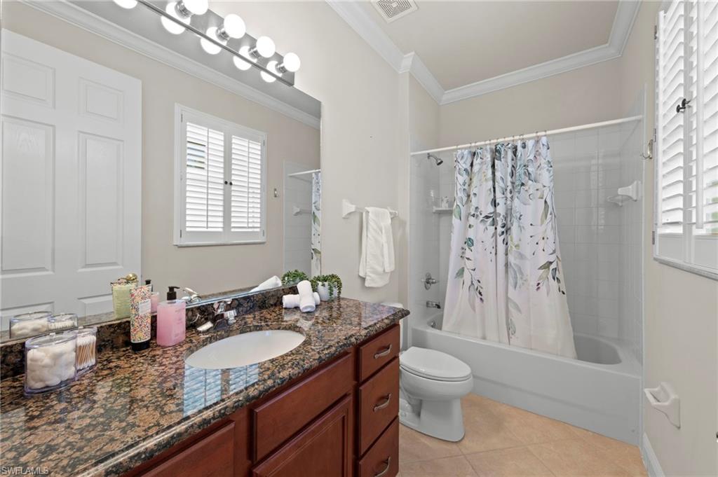 19464 La Serena DR, ESTERO