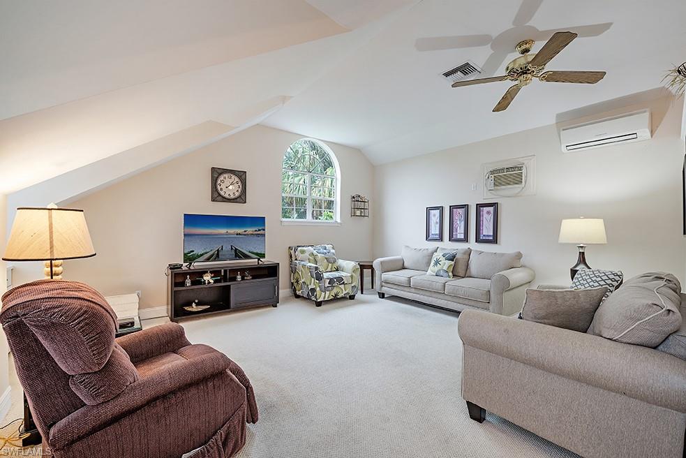 5070 Palmetto Woods DR