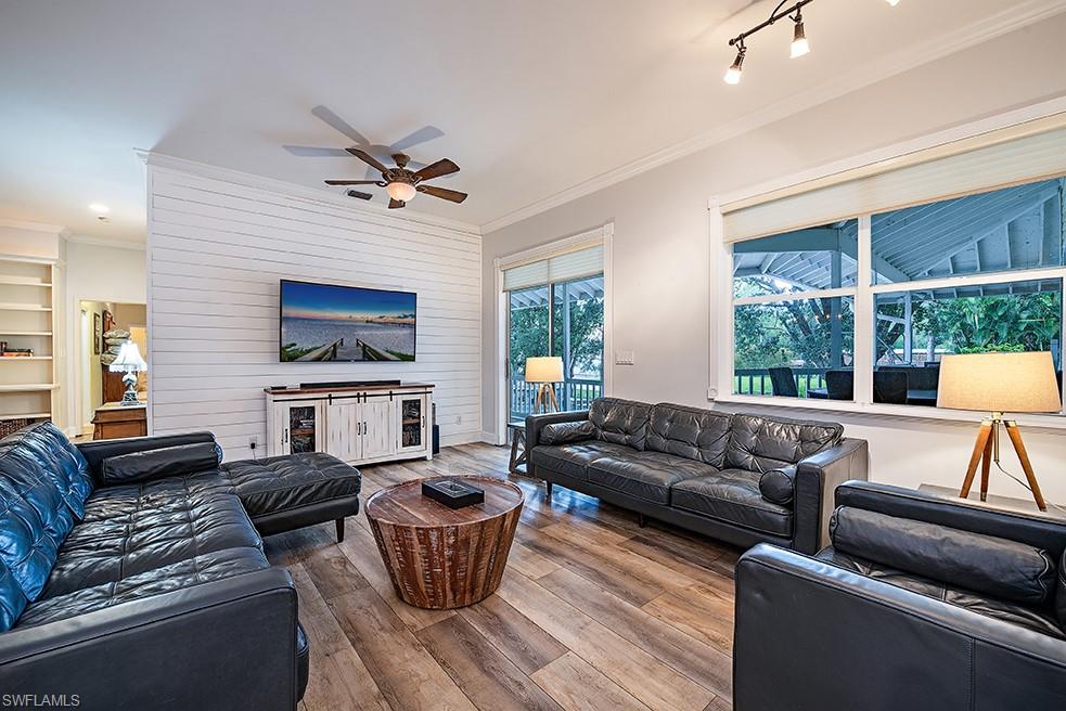 5070 Palmetto Woods DR