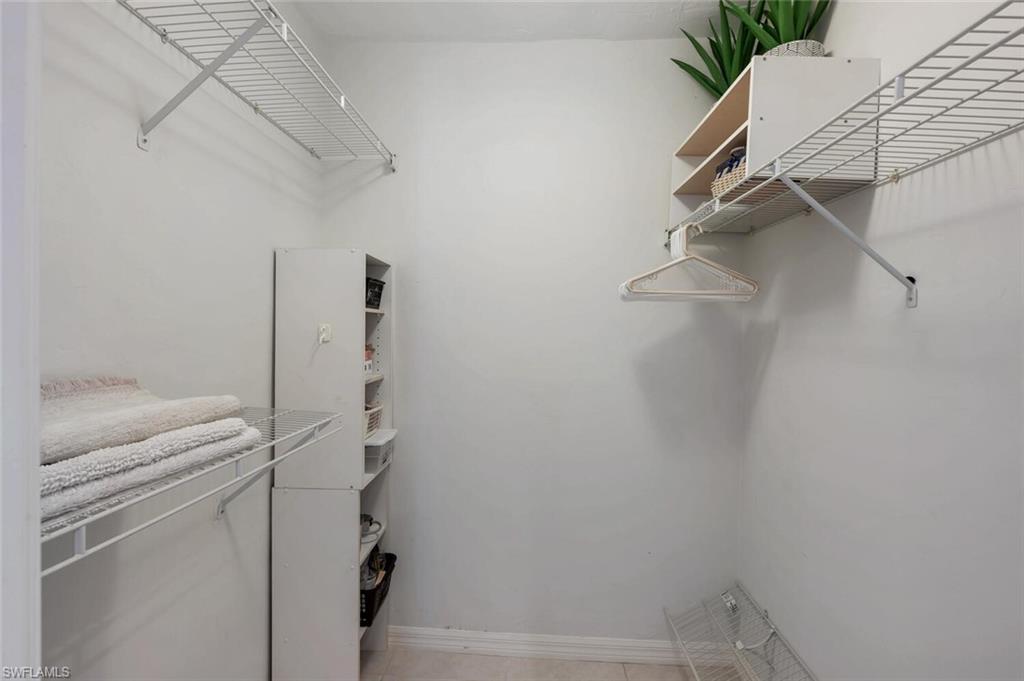 26225 Hickory BLVD # 10B