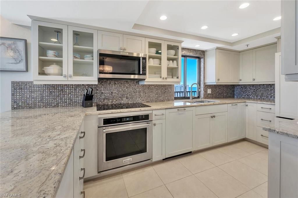 26225 Hickory BLVD # 10B