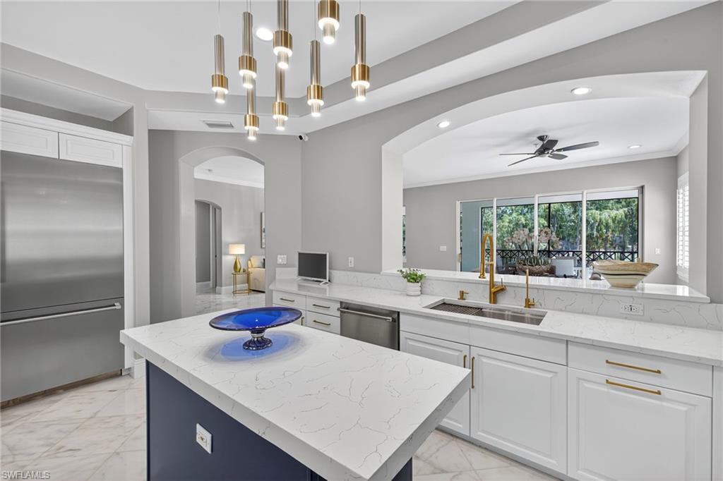 2830 TIBURON BLVD E # 102, NAPLES Unit: 102