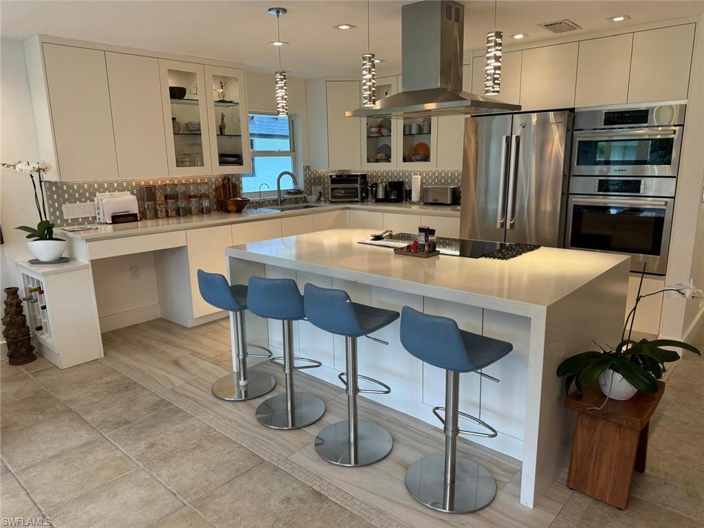 215 Lanchester CT # 44, NAPLES Unit: 44