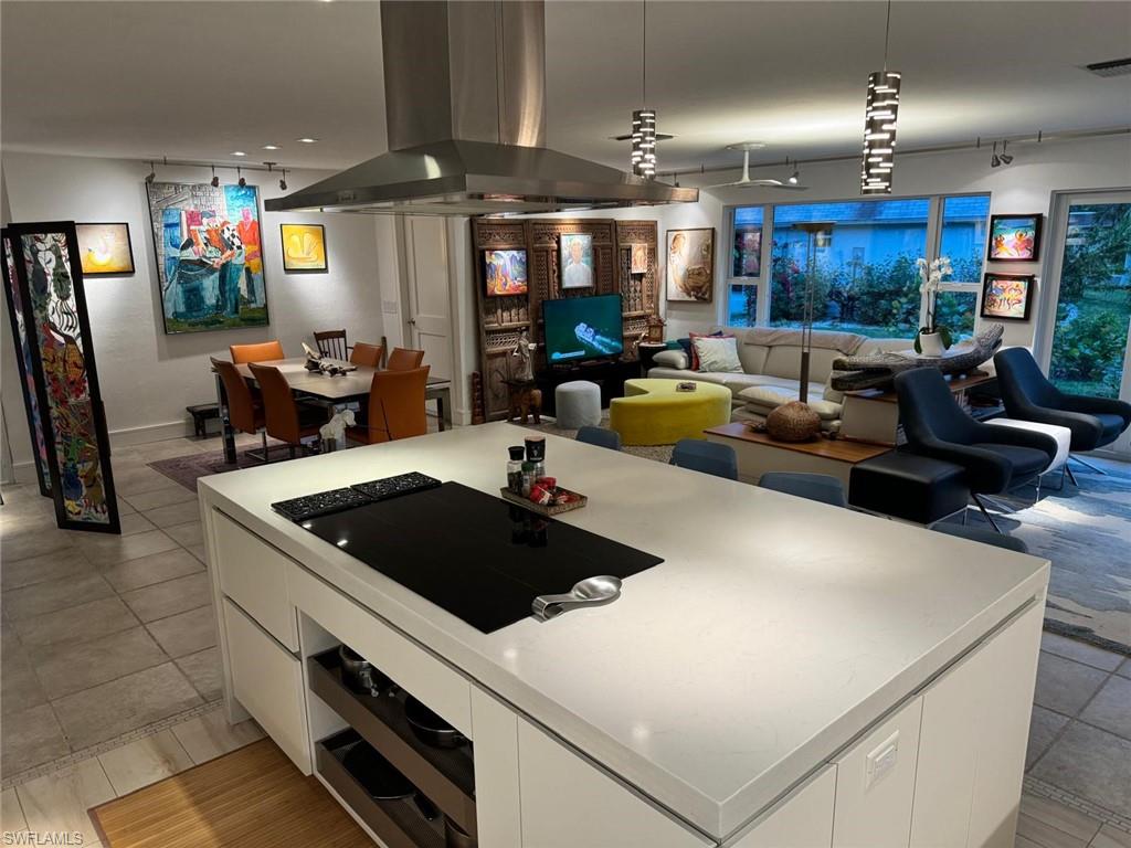 215 Lanchester CT # 44, NAPLES Unit: 44