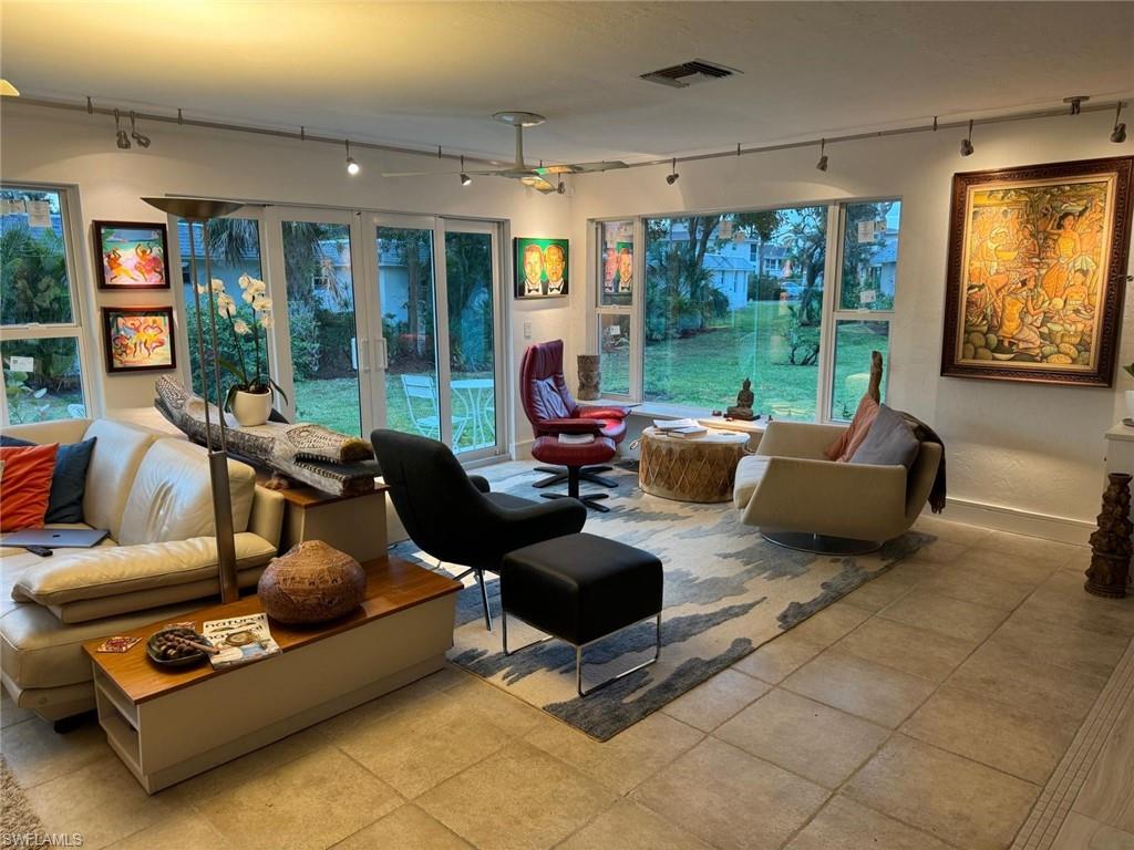 215 Lanchester CT # 44, NAPLES Unit: 44