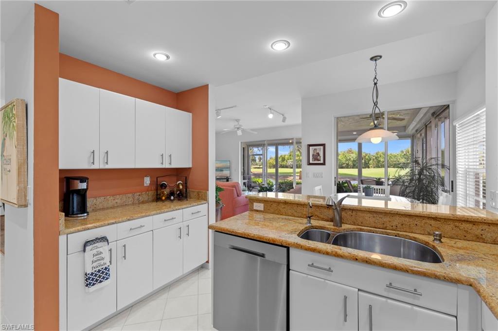 8291 Grand Palm DR # 4